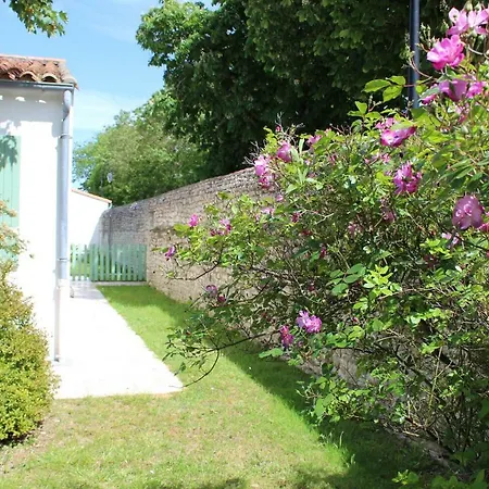Clos Du Pere Ignace