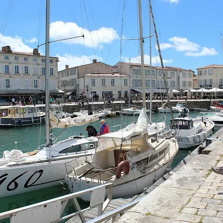 Clos Du Pere Ignace Holiday home *